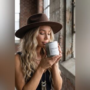 New Anchored Northwest Wood Wick Corrugated Metal Farmhouse Sweetheart Candle